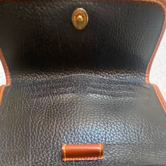 Vintage Dooney & Bourke Black Handbag. - Picture 7 of 8